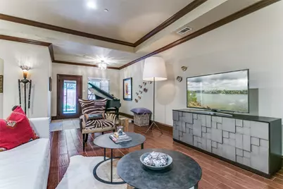 223 Wood Street #201, Grapevine, TX 76051 - Photo 17