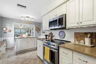 503 Shady Grove Dr, Granbury, TX 76049 - Photo 11