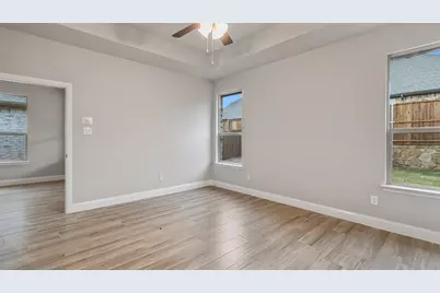 11229 Treehouse Trail, Justin, TX 76247 - Photo 17