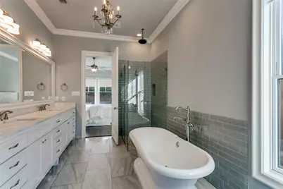 303 S Dooley Street, Grapevine, TX 76051 - Photo 21