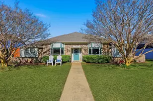 1705 Mayflower Dr, Richardson, TX 75081 - Photo 1