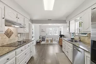 1705 Mayflower Dr, Richardson, TX 75081 - Photo 9