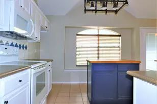 1664 Big Bend Dr, Lewisville, TX 75077 - Photo 9