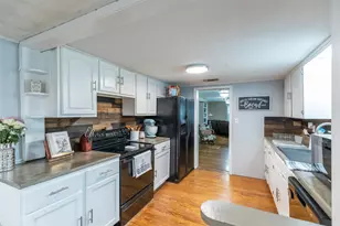 1024 S 4th St, Clyde, TX 79510 - Photo 9