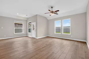 11213 Treehouse Trl, Justin, TX 76247 - Photo 15