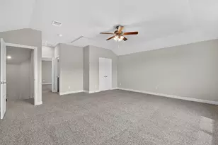 11213 Treehouse Trl, Justin, TX 76247 - Photo 33