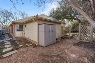 7909 Woodland Dr, North Richland Hills, TX 76182 - Photo 35