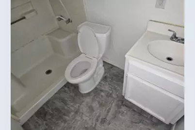 630 E B Avenue, Kingsville, TX 78363 - Photo 13