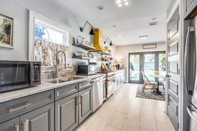 919 Stewart Drive, Dallas, TX 75208 - Photo 11