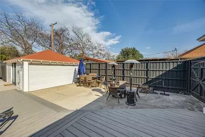 919 Stewart Drive, Dallas, TX 75208 - Photo 35