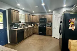 805 Clay St, Glen Rose, TX 76043 - Photo 7