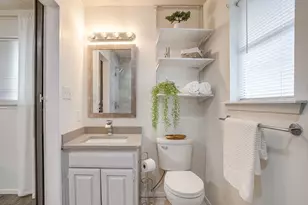 909 Jayellen Ct, Burleson, TX 76028 - Photo 17