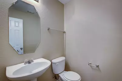 7302 Cresswell Drive, Arlington, TX 76001 - Photo 17