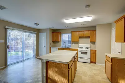 7302 Cresswell Drive, Arlington, TX 76001 - Photo 15