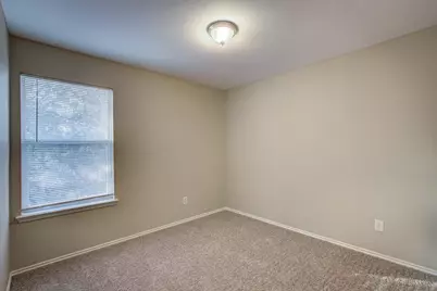 7302 Cresswell Drive, Arlington, TX 76001 - Photo 29