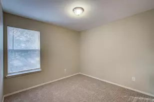 7302 Cresswell Dr, Arlington, TX 76001 - Photo 29