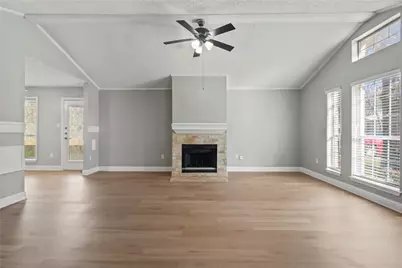 1116 Hidden Creek Drive, Mansfield, TX 76063 - Photo 5