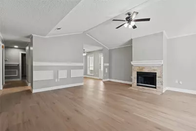 1116 Hidden Creek Drive, Mansfield, TX 76063 - Photo 7