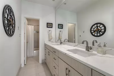 6932 Chantilly Court, Dallas, TX 75214 - Photo 17