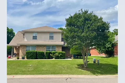 524 Strata Drive, Denton, TX 76201 - Photo 1