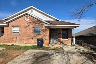 1439 E Robert St, Fort Worth, TX 76104 - Photo 1