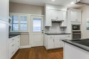 10720 Park Village Pl, Dallas, TX 75230 - Photo 5