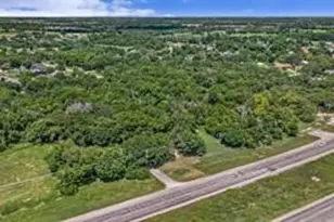 625 E Hwy 199, Springtown, TX 76082 - Photo 1