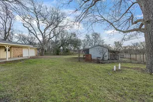 514 Dallas St, Italy, TX 76651 - Photo 27