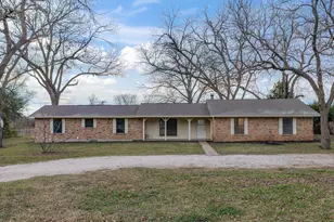 514 Dallas St, Italy, TX 76651 - Photo 1