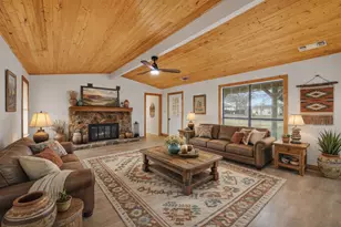 514 Dallas St, Italy, TX 76651 - Photo 5