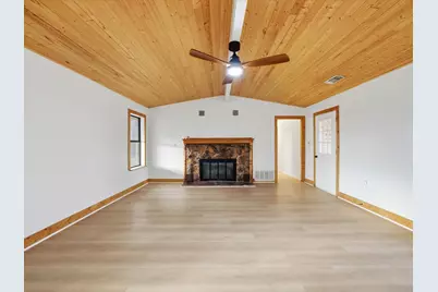 514 Dallas Street, Italy, TX 76651 - Photo 9