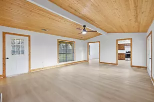 514 Dallas St, Italy, TX 76651 - Photo 5