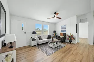 197 Pond Vw Dr, Decatur, TX 76234 - Photo 5