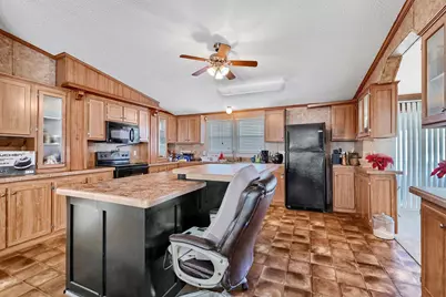 115 Candlewood Circle, Gainesville, TX 76240 - Photo 15
