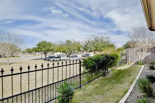 1706 Summerhill Ct, Granbury, TX 76048 - Photo 35