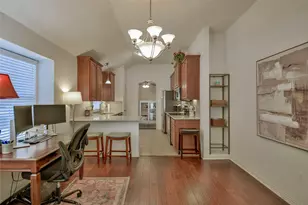 1706 Summerhill Ct, Granbury, TX 76048 - Photo 11