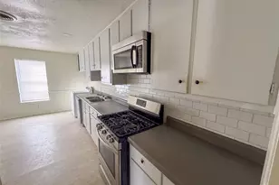 60 Pershing Dr, Denison, TX 75020 - Photo 9