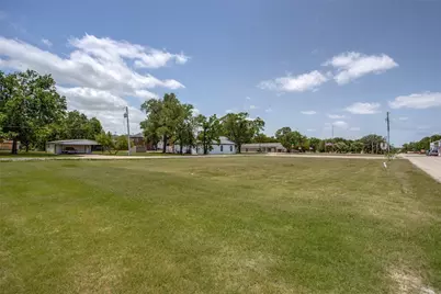 529 N 4th Street, Princeton, TX 75407 - Photo 1