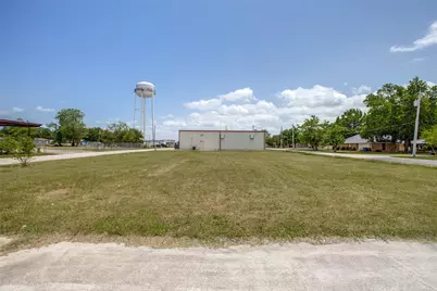 529 N 4th Street, Princeton, TX 75407 - Photo 7