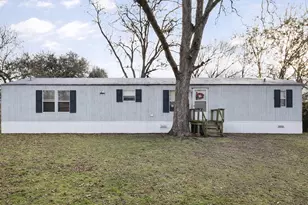 515 S 10th Ave, Teague, TX 75860 - Photo 1