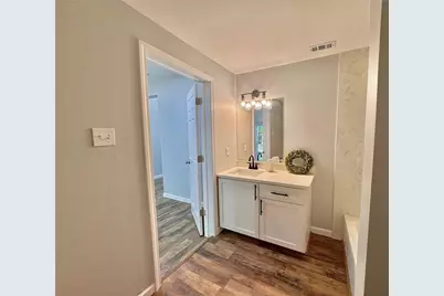 508 E Franklin Street, Hillsboro, TX 76645 - Photo 11