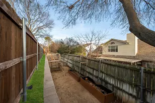 1819 Sandalwood Ln, Grapevine, TX 76051 - Photo 35