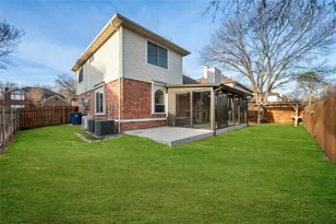 1819 Sandalwood Ln, Grapevine, TX 76051 - Photo 5