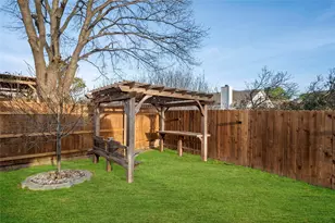 1819 Sandalwood Ln, Grapevine, TX 76051 - Photo 33