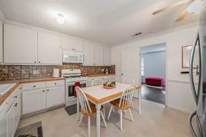 1205 Marshalldale Drive, Arlington, TX 76013 - Photo 7