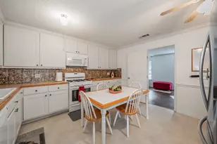 1205 Marshalldale Dr, Arlington, TX 76013 - Photo 7