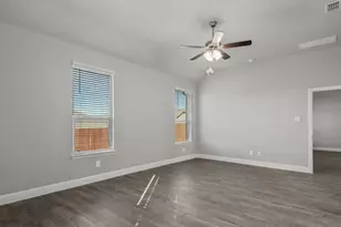 11209 Treehouse Trl, Justin, TX 76247 - Photo 17