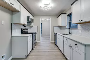 821 Sequoia Dr, Lancaster, TX 75146 - Photo 9