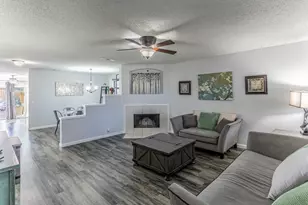 226 Yale Blvd, Glenn Heights, TX 75154 - Photo 3