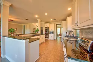 730 E Peninsula Dr, Coppell, TX 75019 - Photo 11